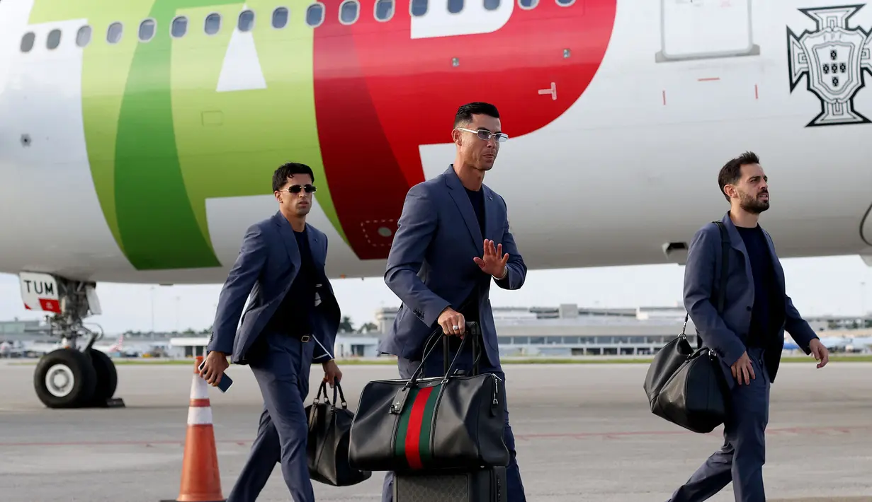 Skuad Selecao das Quinas terbang menggunakan maskapai kebanggaan Portugal, TAP Air Portugal untuk menuju ke Amerika Serikat. (AFP/Getty Images/Leonardo Fernandez)