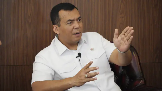 Sekretar kabineta obiskal ministra Imigracije in zaporniške službe