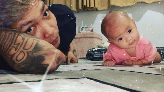 Momen Young Lex Asuh Baby Zaenab Alexander