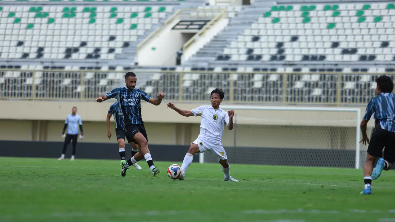 PSS Sleman Vs Persita Tangerang