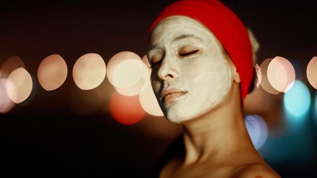 Benarkan masker telur ampuh mengecilkan pori-pori wajah?