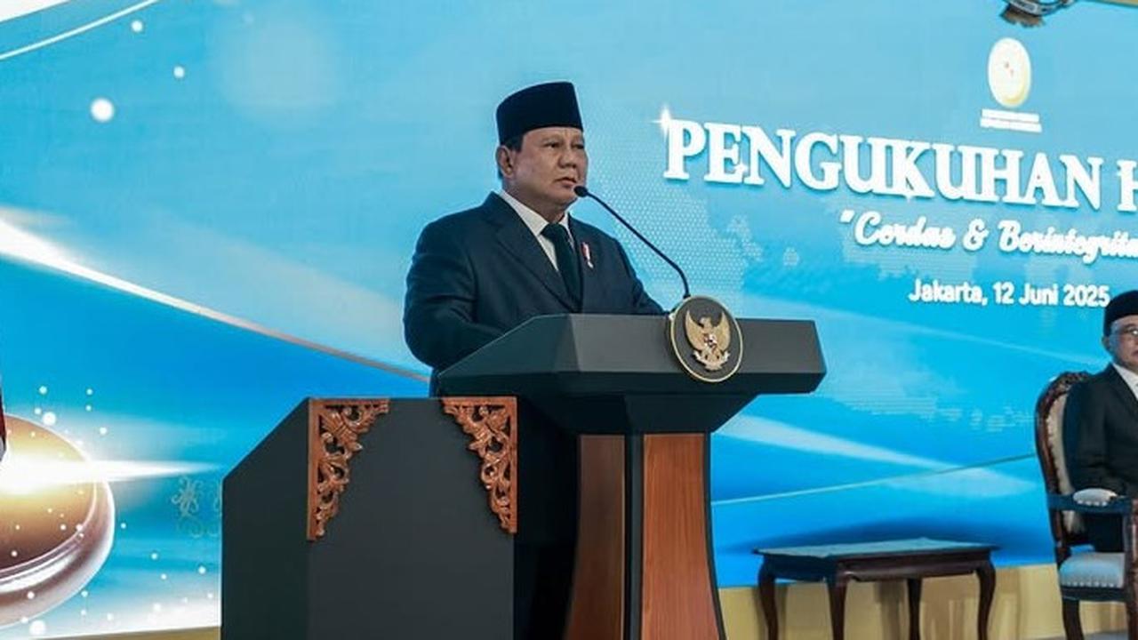 Prabowo Tegaskan Tak Ada Reshuffle Kabinet: Menteri Saya Kerja Baik, Kadang Salah Bicara Itu Biasa