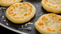 Cara Membuat Roti Teflon Tanpa Telur Tanpa Ulen, Empuk dan Anti Gagal