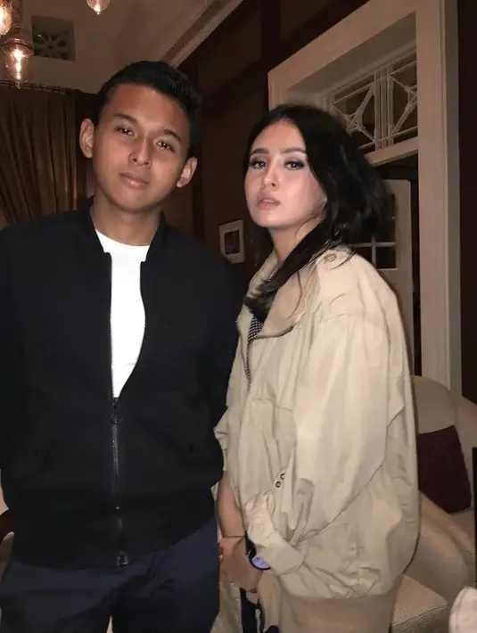 <p>Ada cerita unik saat sang ibu hamil Wira. Pasalnya Ayushita selalu menemani sang ibu untuk senam hamil dan pergi ke dokter kandungan. [Foto: Instagram/wiranatanegara]</p>