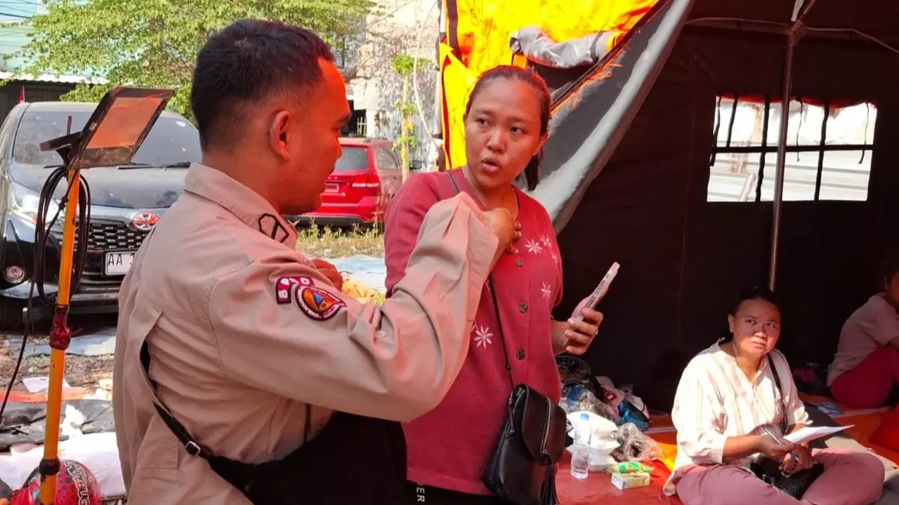 Warga terdampak kebakaran permukiman di di Jalan Batu Ceper 9, Kelurahan Kebon Kelapa, Kecamatan Gambir, tengah mengungsi.