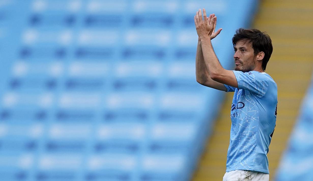 "Sekarang adalah waktunya mengucapkan selamat tinggal kepada sesuatu yang saya dedikasikan sepanjang hidup saya. Hari ini saya juga mengucapkan selamat tinggal kepada kolega saya, yang seperti keluarga bagi saya. Saya akan sangat merindukan kalian." (Dave Thompson/POOL/AFP)