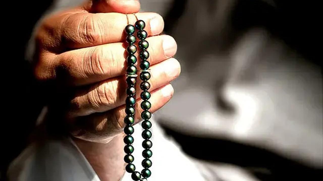 Baca Dzikir Pendek Ini sebelum Tidur, Pintu Pertolongan Allah saat Terlilit Utang, Masalah dan Tenangkan Jiwa