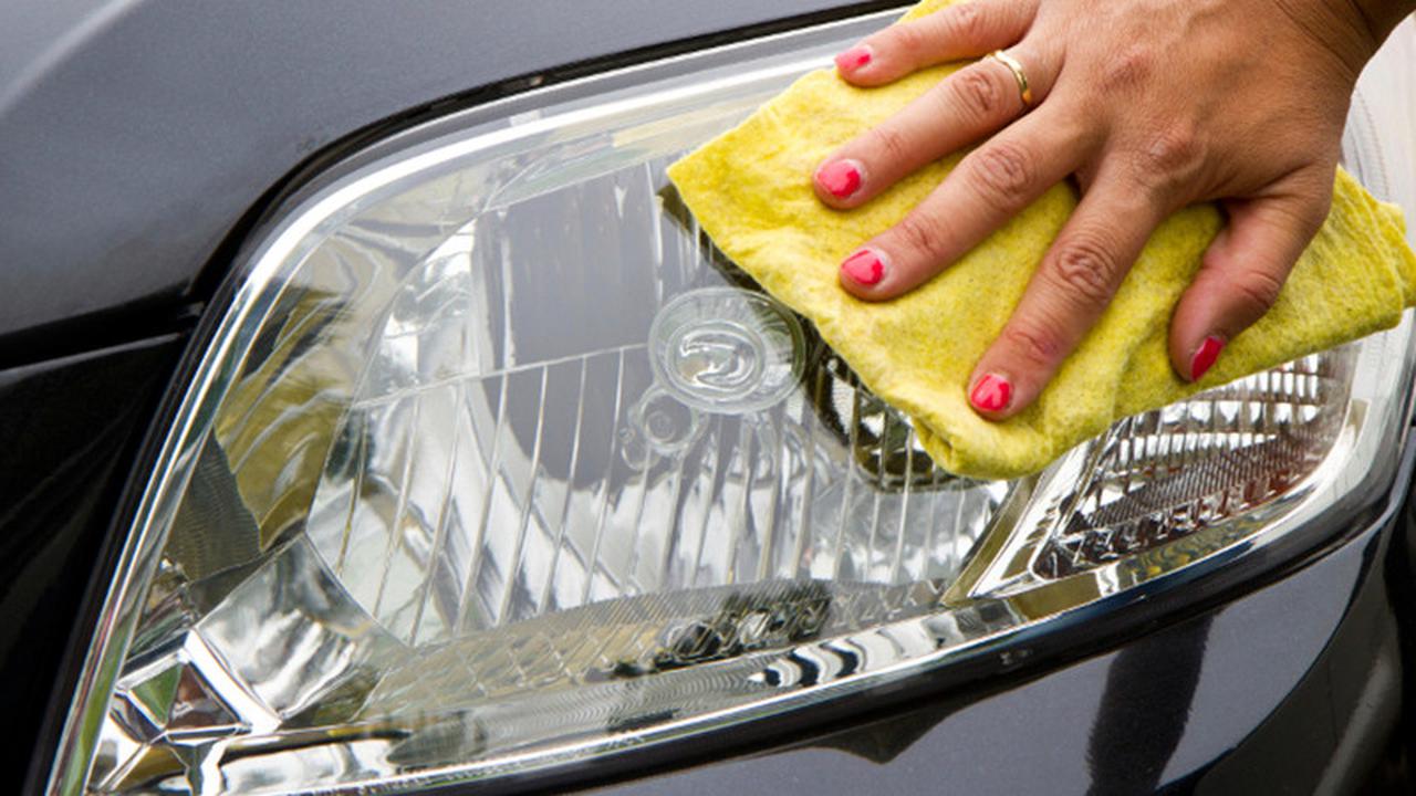 Cara Merawat Mika Lampu Mobil Agar Tetap Jernih dan Tidak Menguning di Musim Hujan