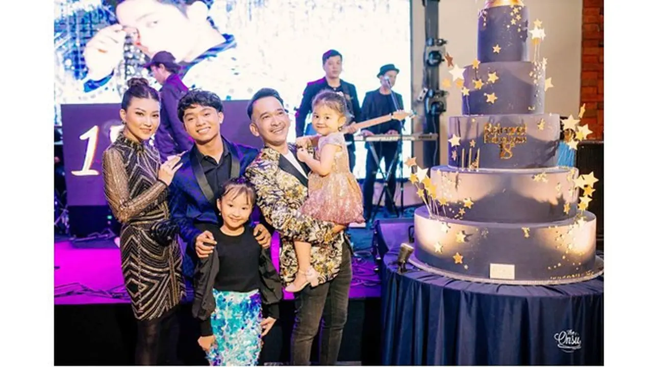 8 Momen Ulang Tahun Betrand Onsu yang ke 18, Meriah dan Penuh Kehangatan