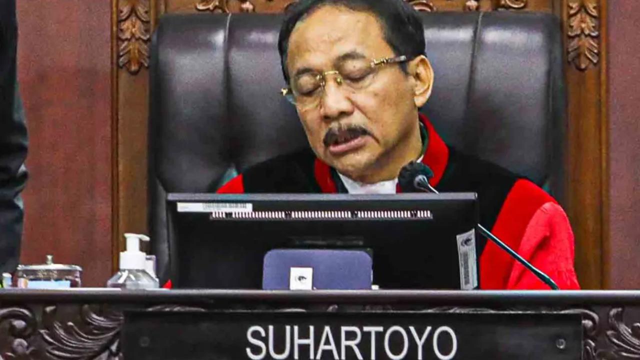 MK Tolak Gugatan Syarat Capres-Cawapres