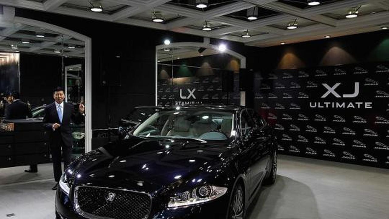 Mobil Jaguar XJ Ultimate dilengkapi iPad Apple