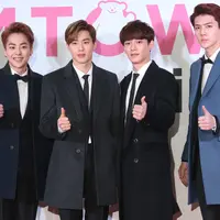 Boyband asal Korea, EXO, kembali meneruskan prestasi gemilangnya di dunia musik Korea. (Bintang/EPA)