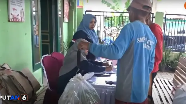 Warga Wonosobo Bayar Pajak Pakai Sampah Plastik, Diolah Jadi BBM