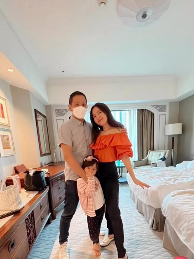 9 Tahun Menikah, Ini 7 Potret Bahagia Olivia Jensen Bersama Keluarga