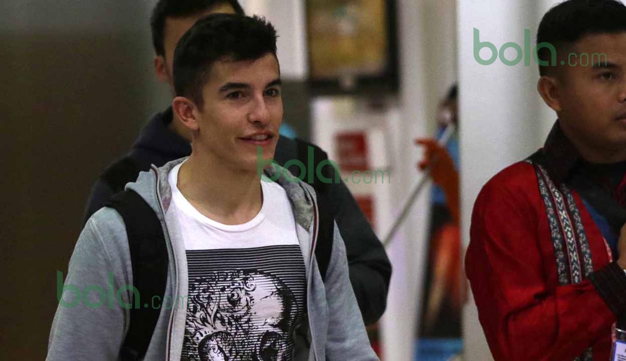 Pebalap MotoGP dari tim Repsol Honda, Marc Marquez, akan berada di Indonesia selama tiga hari. (Bola.com/Nicklas Hanoatubun)