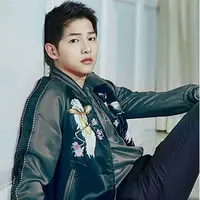 Tersiar kabar, Song Jong Ki akan bermain kembali di serial drama ‘Man to Man’ yang merupakan hasil garapan Kim Won Suk juga, yaitu ‘Descendants of The Sun’. (Instagram/songjoongkionly)