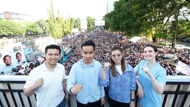 12 OOTD Selvi Ananda yang Anti Membosankan Meski Sering Kenakan Outfit Serba Biru Selama Dukung Gibran Jadi Cawapres 2024