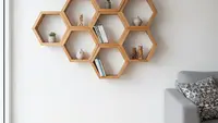 11 Desain Rak Dinding untuk Rumah Mungil agar Tetap Luas, Jadi Fungsional