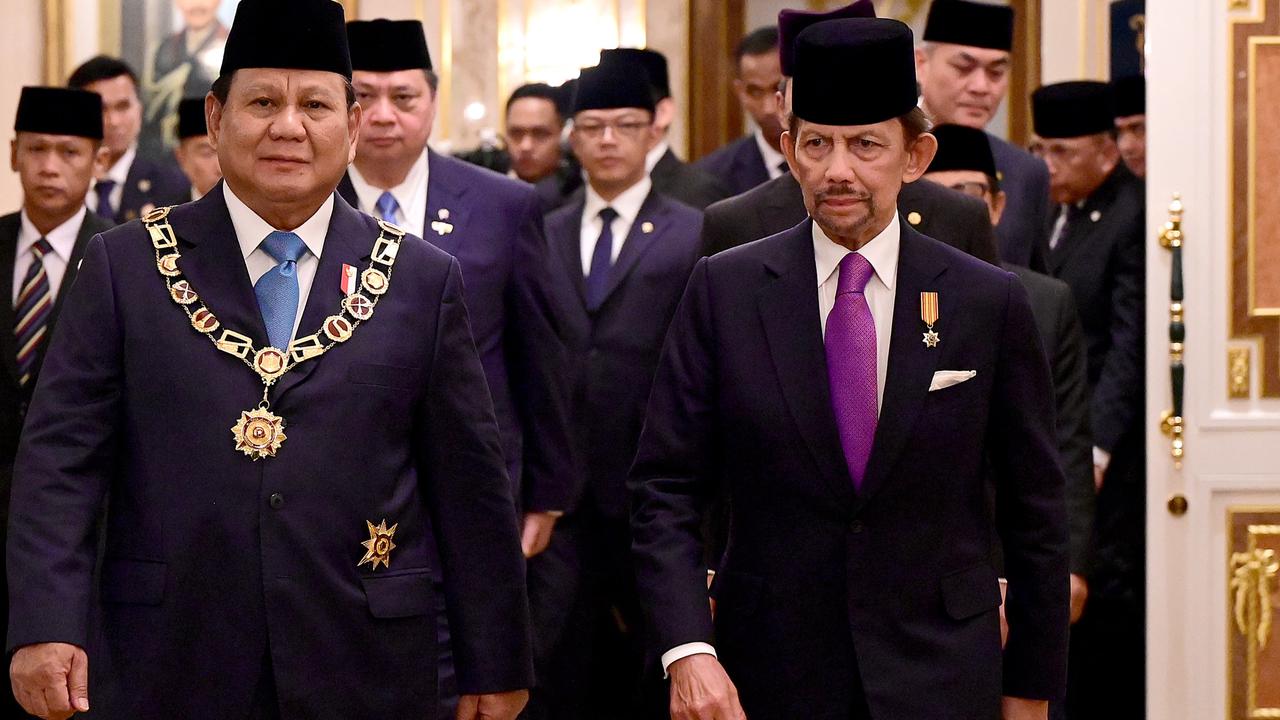 Gagahnya Presiden Prabowo Terima Bintang Kebesaran Tertinggi Brunei dari Sultan Hassanal Bolkiah