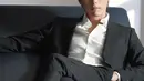 Pesona tampan Hyun Bin semakin kuat saat mengenakan setelan jas [instagram/vast.ent]