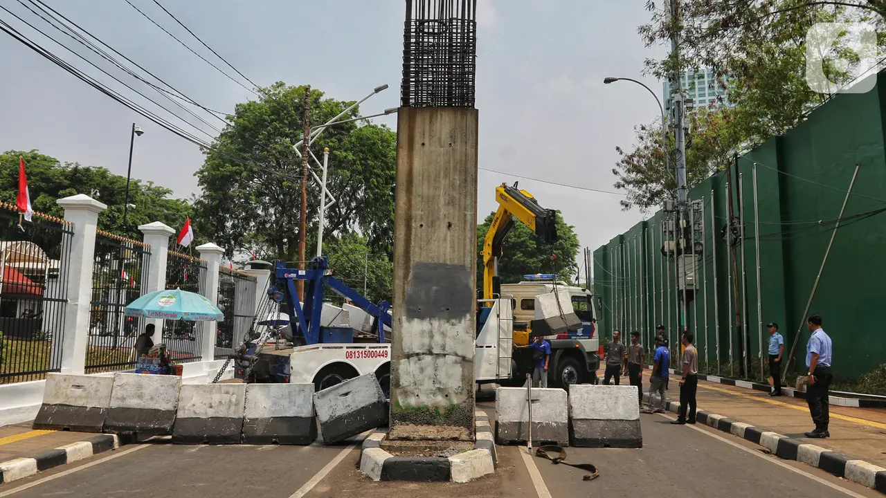 Jelang Pelantikan Presiden, Sejumlah Ruas Jalan Menuju DPR Ditutup