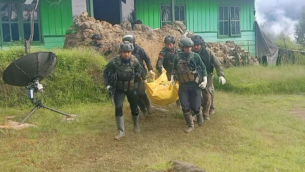 VIDEO:Momen Tegang Evakuasi Jenazah & Warga Usai TNI Polri Rebut Distrik Homeyo dari OPM