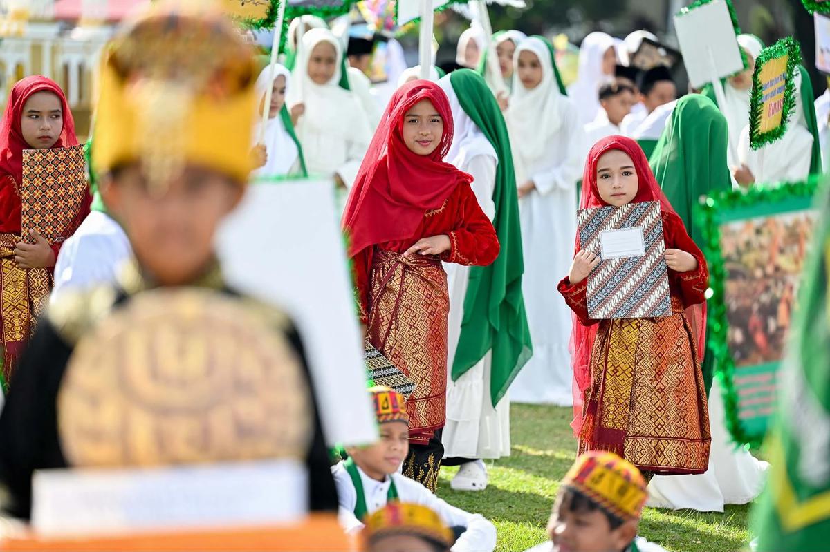 FOTO: Ribuan Siswa Semarakkan Pawai Tahun Baru Islam di Banda Aceh