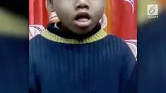 Bocah asal India ini bermain peluit kecil dan tanpa sengaja menghirupnya. Saat itulah, batuk 'bersiul'  dimulai.