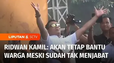 Gubernur Jawa Barat, Ridwan Kamil, mengikuti acara jalan santai yang digelar Partai Hanura di kawasan Gedung Sate, Bandung, pada Minggu pagi. Bertemu masyarakat, Ridwan Kamil mengatakan akan tetap membantu warga Jawa Barat, meski dirinya nanti purna ...