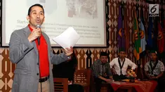 Presidium Majelis Nasional KAHMI Kamrusammad saat menjadi pembicara Peluncuran Gerakan 15.000 Wirausaha HMI di Jatinagor, Jawa Barat, Selasa (22/5). Kamrusammad menyambut baik komitmen PB HMI yang akan mencetak 15.000 wirausaha baru. (Liputan6.com/HO/Bon)
