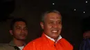 Ruslan Abdul Gani usai menjalani pemeriksaan di KPK, Jakarta, Rabu (16/3/2016). Ruslan diduga melakukan mark up pembangunan dermaga pada Kawasan Pelabuhan dan Perdagangan Bebas Sabang tahun 2011, Jakarta, Rabu (16/3/2016). (Liputan6.com/Helmi Afandi)