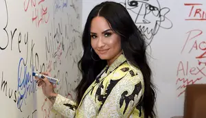 Demi Lovato Kembali Jadi Mitchie di CAMP ROCK 3, Nostalgia Camp Rock Makin Lengkap!