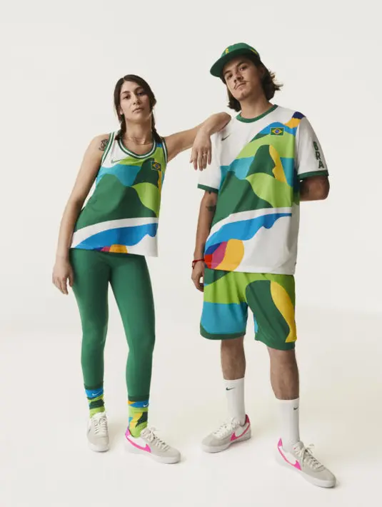 Nike berkolaborasi dengan seniman Belanda, Piet Parra untuk membuat seragam skateboard untuk tim Brasil. Pakaian Brasil mengambil isyarat dari kaus sepak bola dan toucan dijahit ke dalam kemaja. Fungsionalitas menjadi inti dari seragam ini dengan rancangan yang ringan. (Nike)