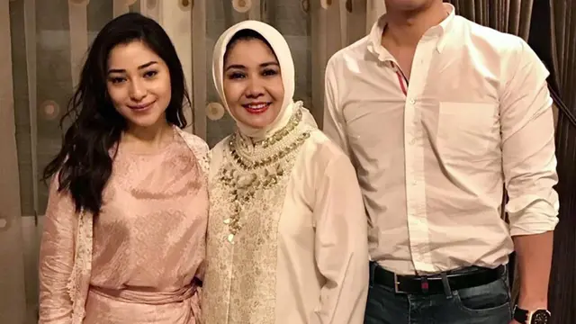 6 Momen Kebersamaan Indra Priawan dengan Keluarga Besar Nikita Willy