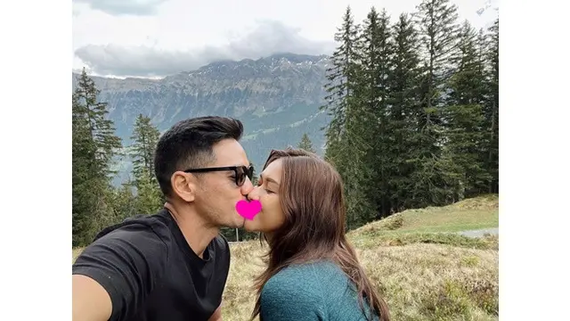 6 Potret Nana Mirdad dan Andrew White Rayakan 16 Tahun Pernikahan di Swiss