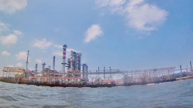 Kilang RFCC Milik PT Pertamina (Persero) di Cilacap, Jawa Tengah.
