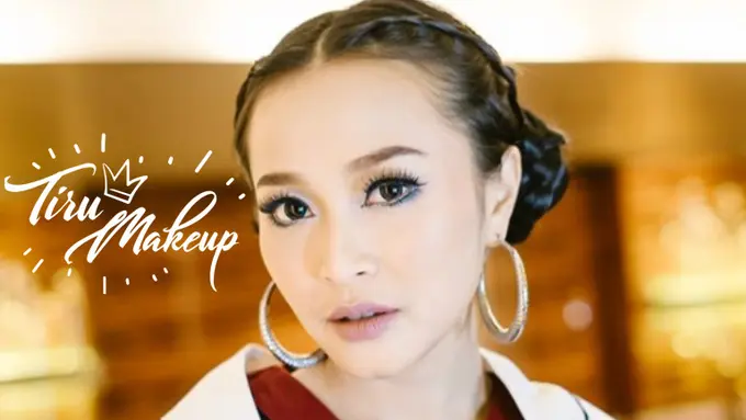 Tiru Makeup: Tampilan Makeup Rinni Wulandari yang Selalu Simpel, Ini Dia Sosok di Baliknya