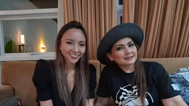 Nia Daniaty Gandeng Rinny Darmawan