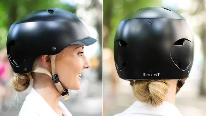 3 Cara Mencegah Rambut Rontok karena Helm