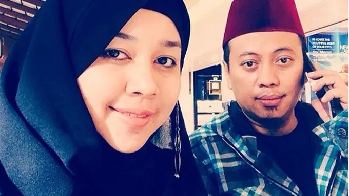 [Bintang] Opick dan Istri