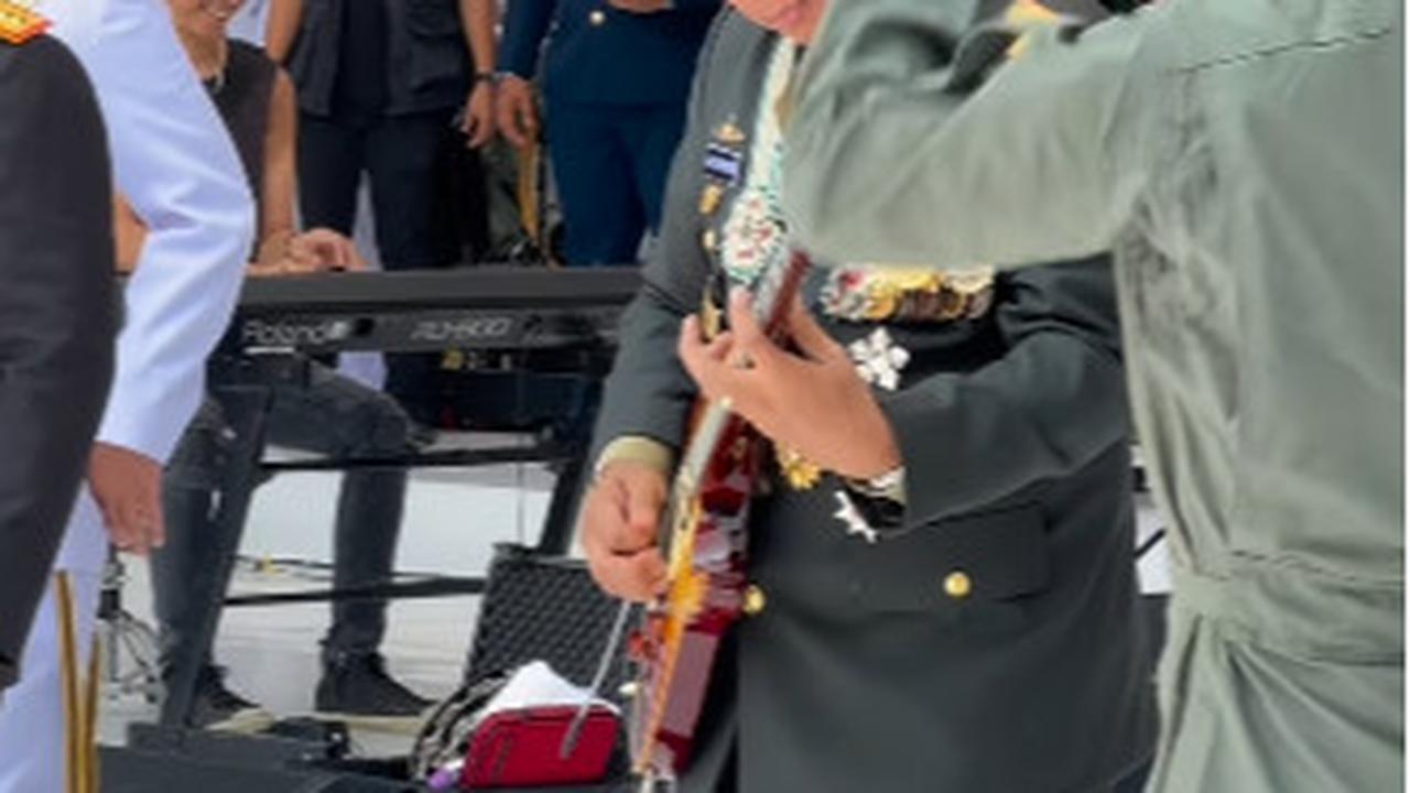 Jenderal TNI-Polri Tampil Bersama