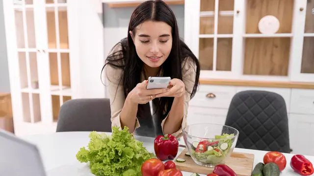 Kenali Metode Makan 80/20! Tetap Menikmati Makanan Favorit Sambil Mengontrol Asupan Kalori