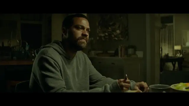 Jesse Williams sebagai Isaac Singer. (Foto: IMDb/ LD Entertainment)