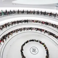 Konsep presentasi menarik dari Fendi yang digelar di Shanghai.