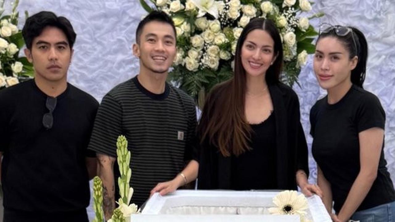 Nia Ramadhani Berduka, Hanna Louise Poluan Sang Nenek Tercinta Meninggal Dunia