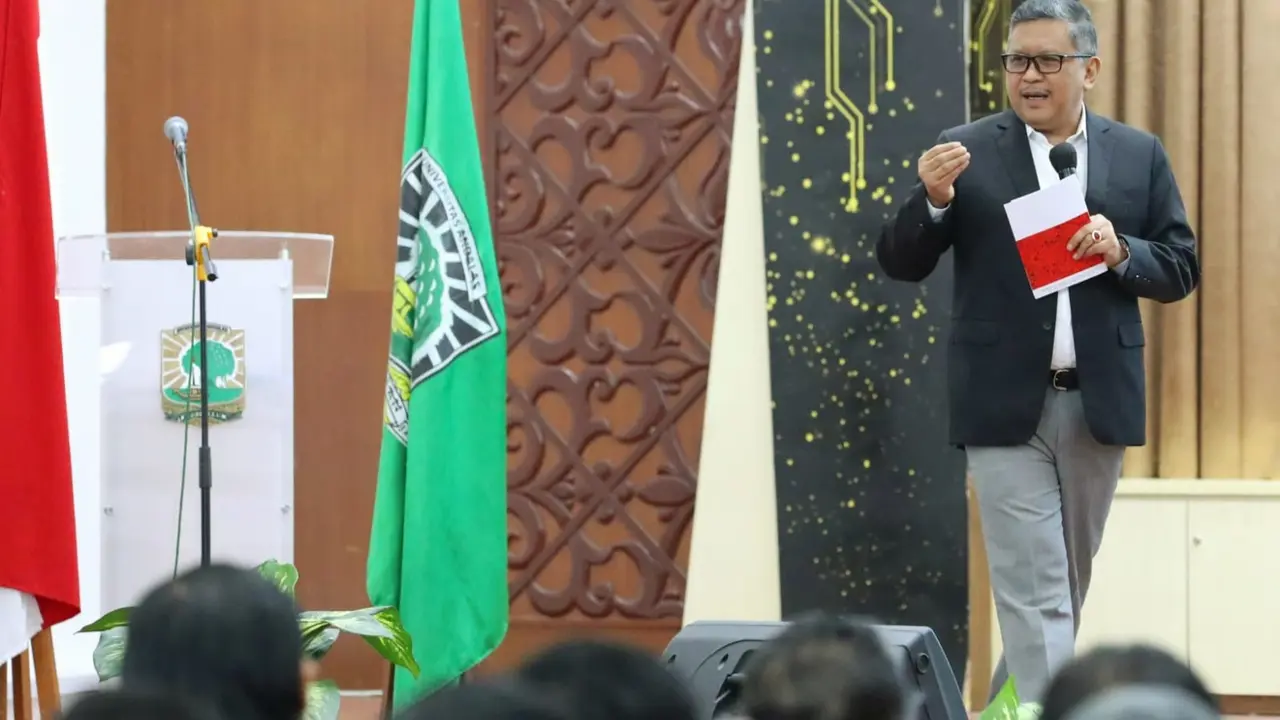 Dosen Ilmu Pertahanan Hasto Kristiyanto