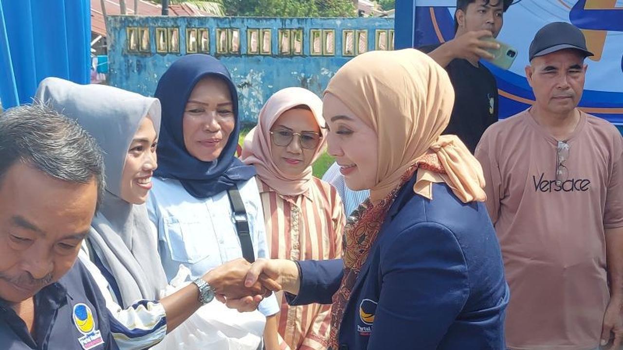 Anggota DPR Bagikan 20.000 Paket Sembako Gratis di Bengkulu, Bantu Warga Hadapi Kenaikan Harga