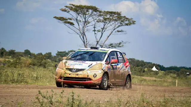 Pereli Cantik Diva Zahra Cetak Posisi Tertinggi Kelas Wanita di Kejurnas Sprint Rally 2025