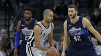 Tony Parker Comeback saat Spurs melawan Mavericks (28/11/2017) WIB (AP)