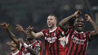 Selebrasi para pemain AC Milan setelah mengalahkan Inter Milan pada semifinal Coppa Italia, Kamis (24/4/2025) dini hari WIB. (AP Photo/Luca Bruno))